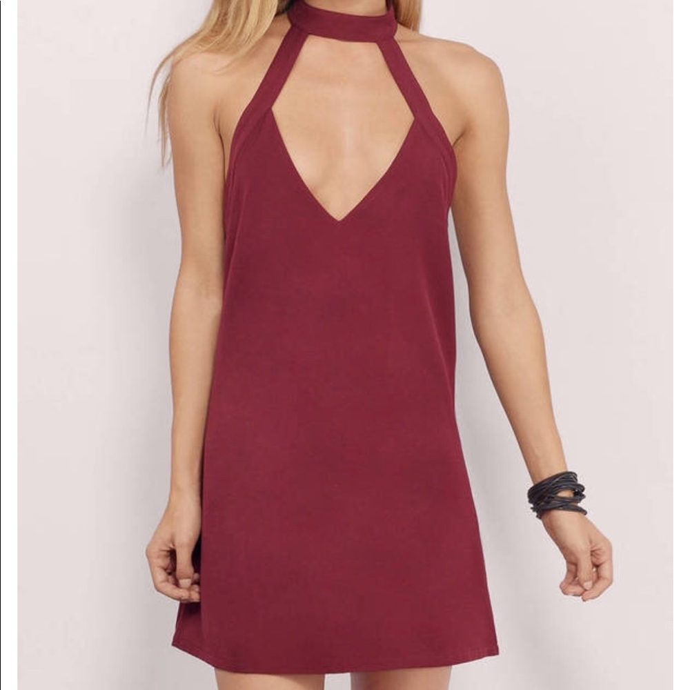 Tobi V-Neck Shift Dress